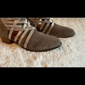 Dress Bootie.  Seychelles.  Too tight for my foot.